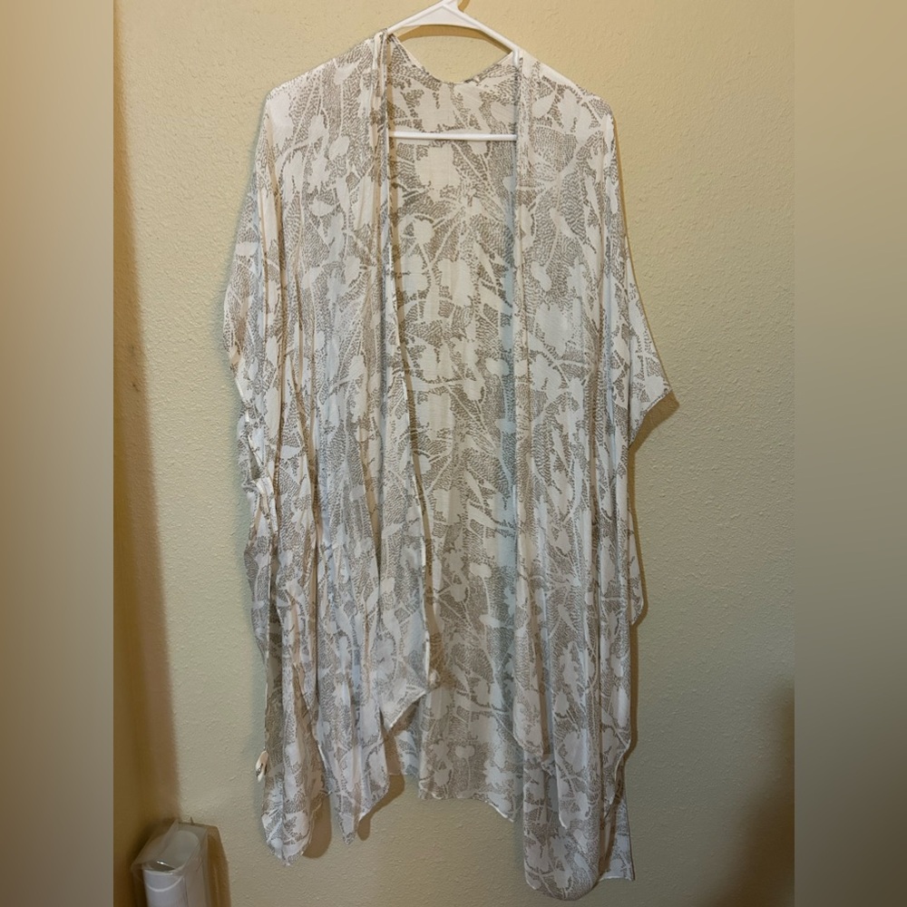 VICI floral cover size large